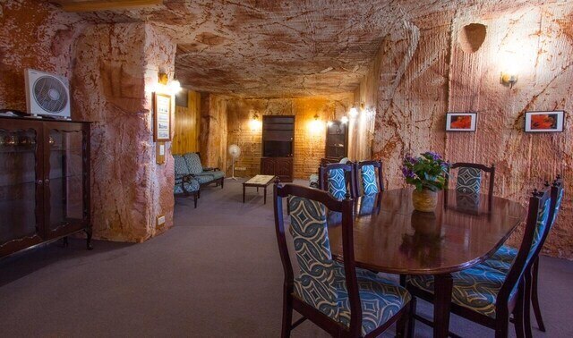 Comfort Inn Coober Pedy Experience - Coober Pedy Underground Accommodation