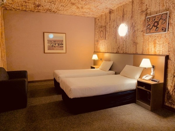 Coober Pedy Accommodation - Desert Cave Hotel Suite
