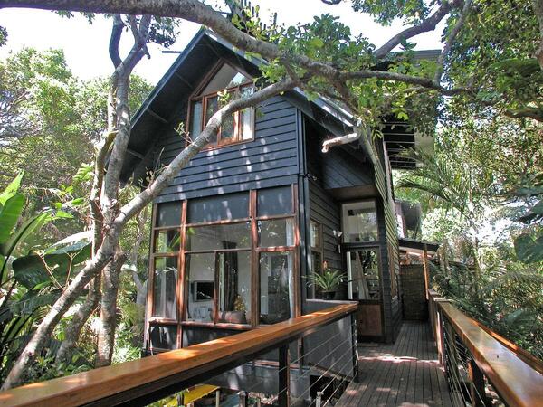Shambhala Resort Byron Bay Cottage - Quirky Places to Stay in Byron Bay