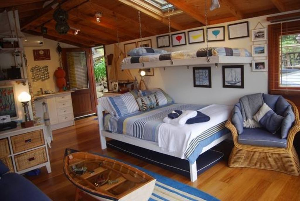 Salacia Boathouse beds