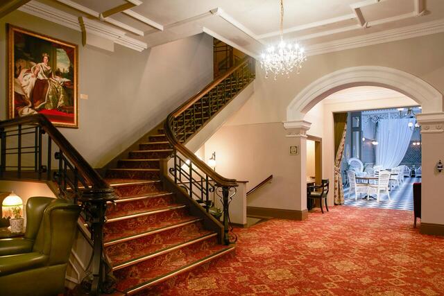Hadleys Orient Hotel Staircase