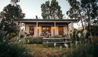 Tathra Mudbrick Cottage - Quirky Holiday Home in Victoria