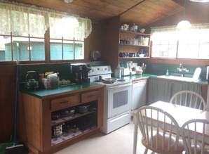 Vacation Home #1 cabin Tiny house with kitchen equipped with essentials  near at the Volcano Park, Pahoa, HI 