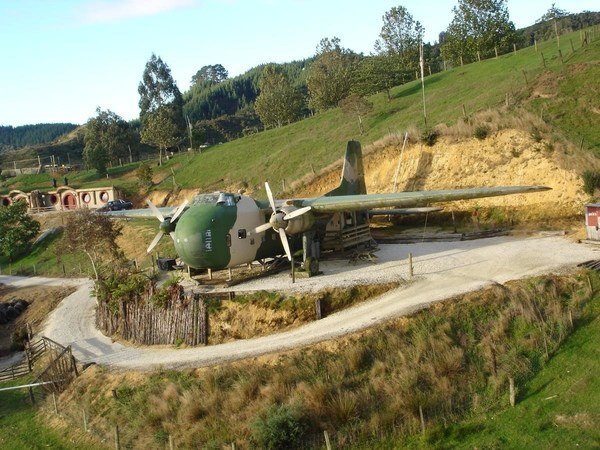 Hobbit House Hotel in New Zealand - Woodlyn Park Plane