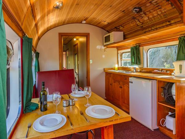 Ohakune train carriage accommodation