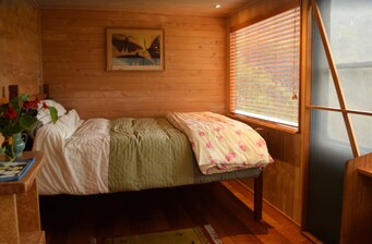 Woody Mamaku Retreat - Golden Bay Cottage
